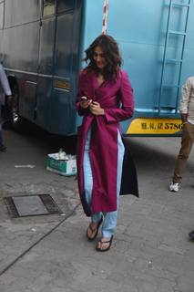 Vaani Kapoor feet photo thumbnail