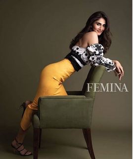 Vaani Kapoor feet photo thumbnail