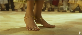 Vaani Kapoor feet photo thumbnail