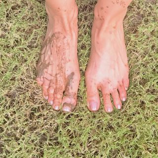 Vaani Kapoor feet photo 4