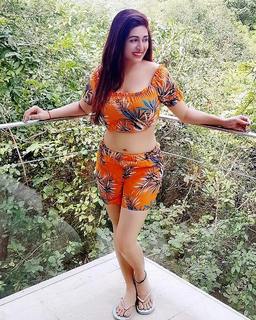 Vahbbiz Dorabjee feet photo 16