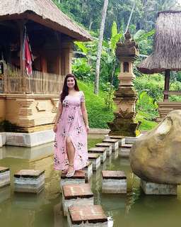 Vahbbiz Dorabjee feet photo 15