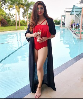 Vahbbiz Dorabjee feet photo 8