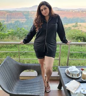 Vahbbiz Dorabjee feet photo 2