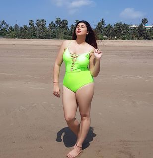 Vahbbiz Dorabjee feet photo 19