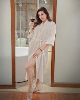 Vahbbiz Dorabjee feet photo 11