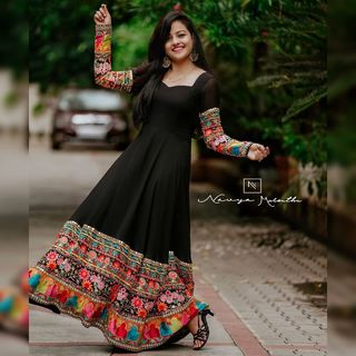 Vaishnavi Chaitanya feet photo 1