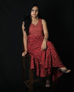 Vaishnavi Chaitanya feet photo 3