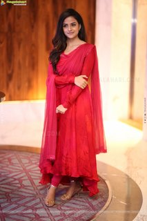Vaishnavi Chaitanya feet photo 5