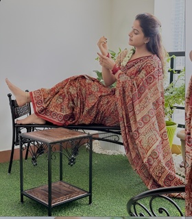 Vaishnavi Chaitanya feet photo 7