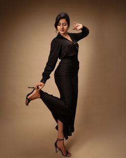Vaishnavi Chaitanya feet photo 1