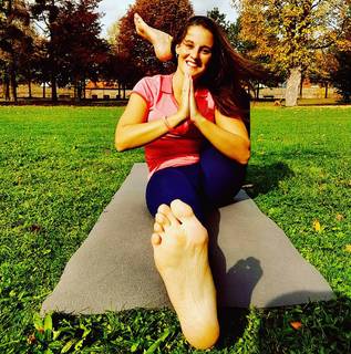 Vajra Tekpreet Kaur feet photo thumbnail