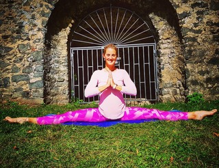 Vajra Tekpreet Kaur feet photo thumbnail