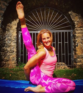 Vajra Tekpreet Kaur feet photo thumbnail