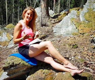 Vajra Tekpreet Kaur feet photo thumbnail