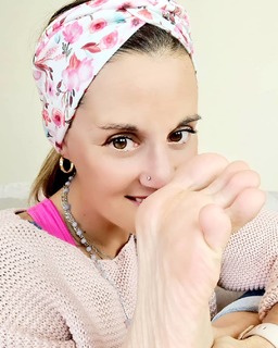 Vajra Tekpreet Kaur feet photo thumbnail