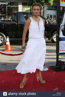 Valarie Pettiford feet photo 4