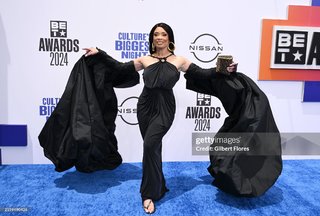 Valarie Pettiford feet photo 6