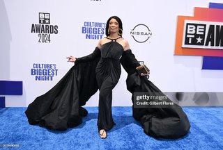 Valarie Pettiford feet photo 5