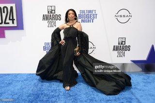 Valarie Pettiford feet photo 4