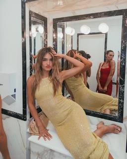 Vale Genta feet photo thumbnail