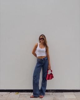 Vale Genta feet photo thumbnail