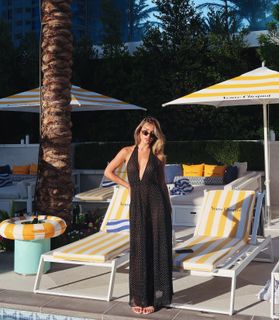 Vale Genta feet photo thumbnail