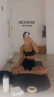 Vale Genta feet photo thumbnail