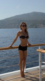Vale Genta feet photo 2