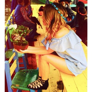 Valentina Acosta feet photo 16