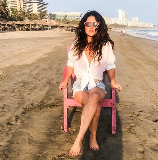 Valentina Acosta feet photo 4
