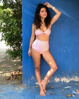 Valentina Acosta feet photo 18