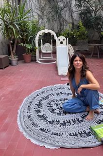 Valentina Acosta feet photo 2
