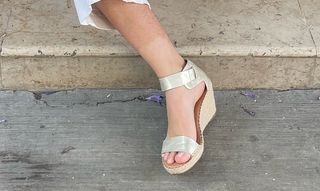 Valentina Acosta feet photo 19