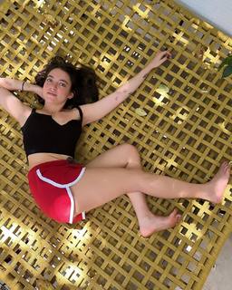 Valentina Bandeira feet photo 1