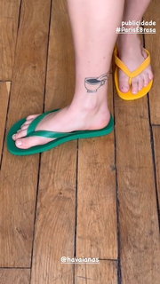 Valentina Bandeira feet photo 4