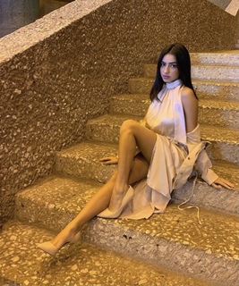 Valentina Buzzurro feet photo 3