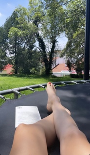 Valentina Buzzurro feet photo 20