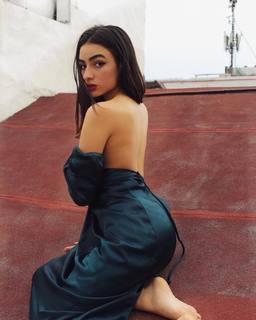 Valentina Buzzurro feet photo 20