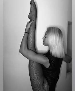 Valentina Corradi feet photo 15