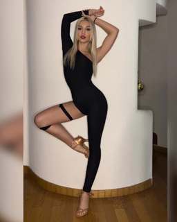 Valentina Corradi feet photo 19