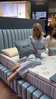 Valentina Corradi feet photo 18
