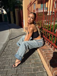 Valentina Corradi feet photo 2