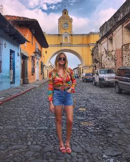 Valentina Ferragni feet photo thumbnail