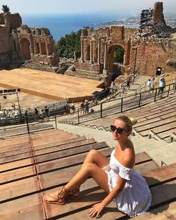 Valentina Ferragni feet photo thumbnail