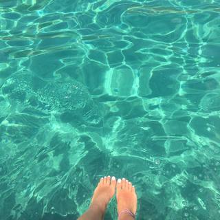 Valentina Ferragni feet photo thumbnail