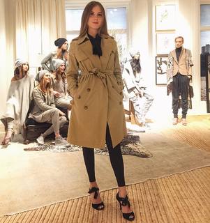 Valentina Ferragni feet photo thumbnail