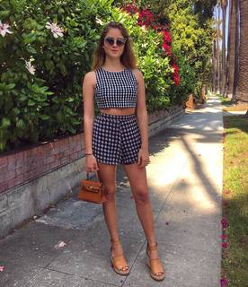 Valentina Ferragni feet photo thumbnail