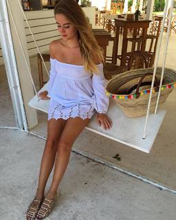 Valentina Ferragni feet photo thumbnail