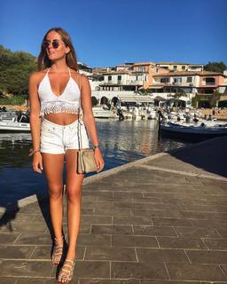 Valentina Ferragni feet photo thumbnail